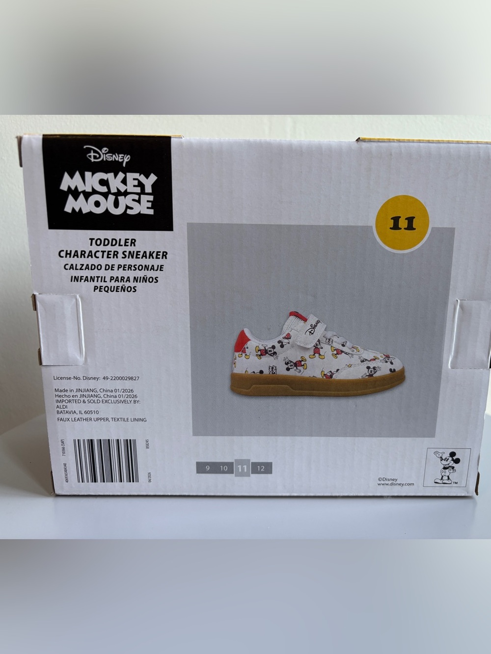 Disney Toddler Mickey Mouse Sneaker, New With Tags. Size 11. Unisex - Picture 4 of 4